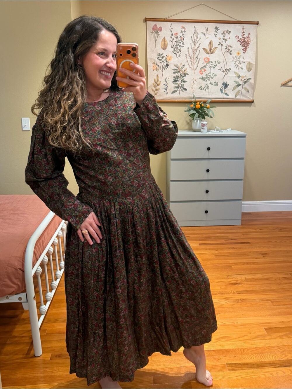Vintage Putumayo Dark Floral Long Sleeve Midi Dress - Brown/Green Red Medium
